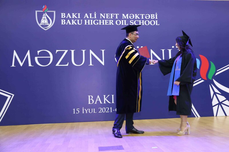 Bakı Ali Neft Məktəbində məzun günü keçirilib - FOTOLAR