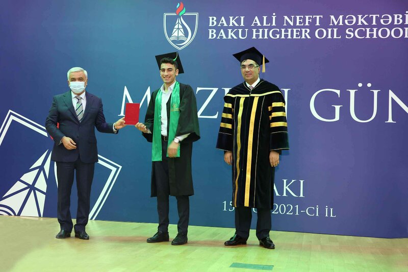 Bakı Ali Neft Məktəbində məzun günü keçirilib - FOTOLAR