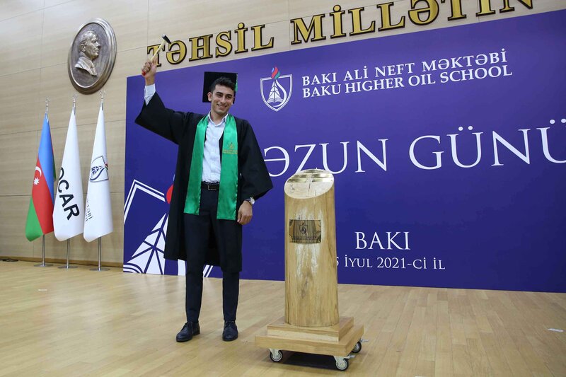 Bakı Ali Neft Məktəbində məzun günü keçirilib - FOTOLAR