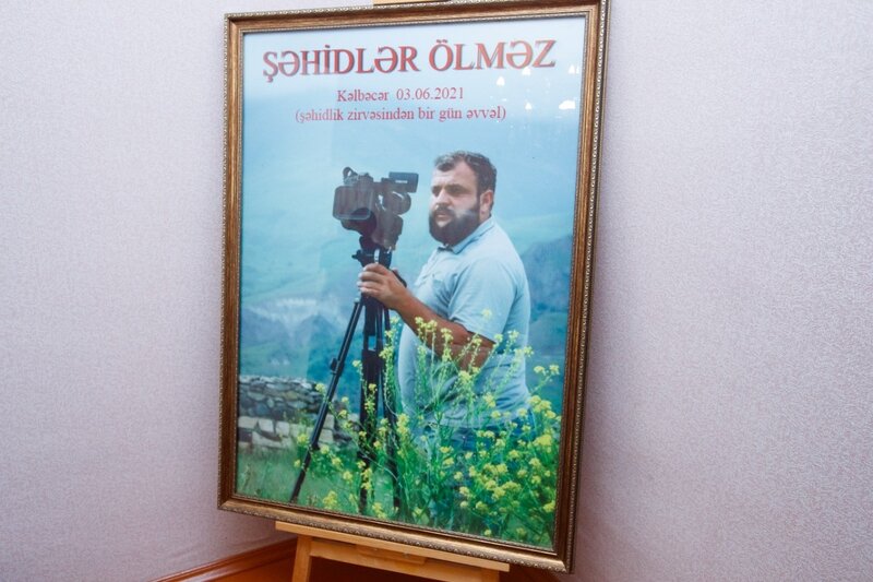 Prezident Siracla Məhərrəmin ailəsinə mənzil bağışladı - Fotolar