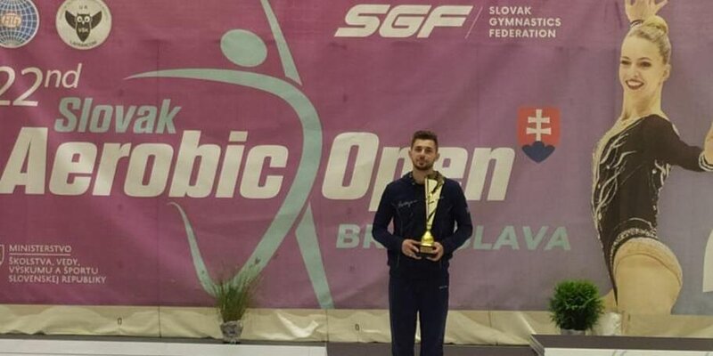 Gimnastımız Slovakiyada gümüş medal qazandı