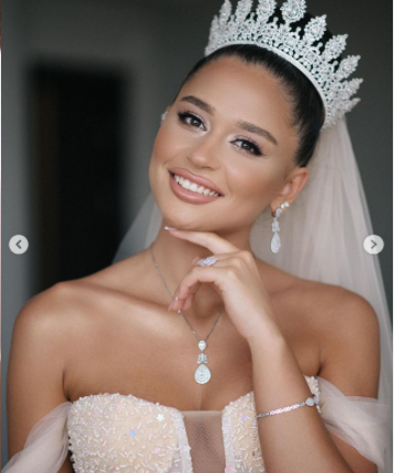 Azərbaycanlı qız məşhur boksçuya ərə getdi - FOTOLAR
