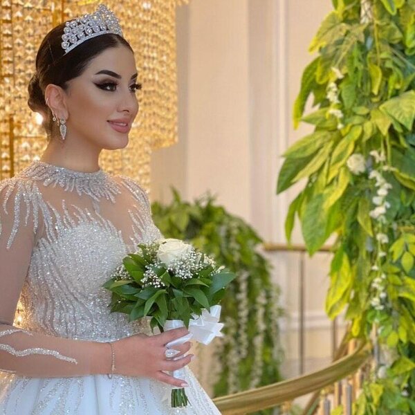 Azərbaycanlı cazibədar aparıcı ərə getdi - VİDEO - FOTO