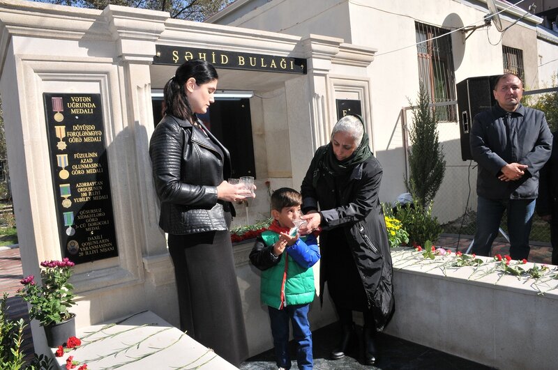 Abşeronda şəhid Fərid Məmmədovun il mərasimi keçirildi - FOTOLAR