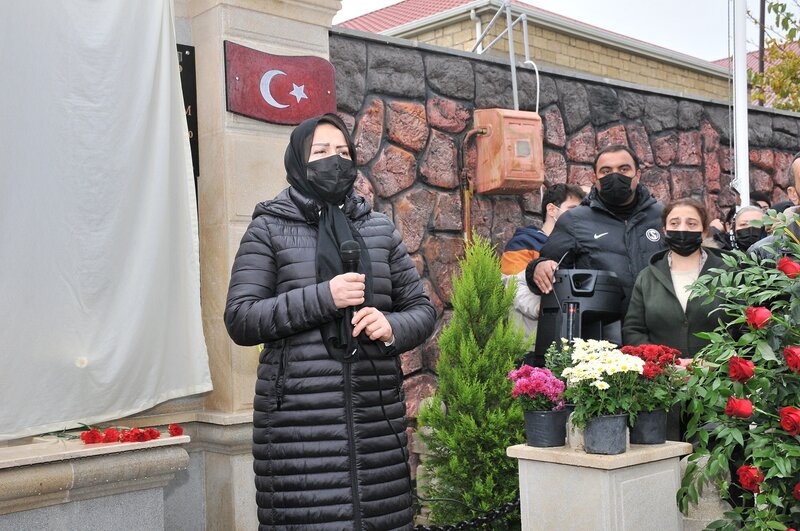 Abşeron şəhidlərinə il mərasimi keçirildi - Fotolar