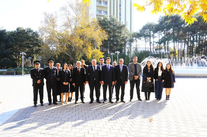 22 noyabr - ədliyyə işçilərinin peşə bayramı günüdür