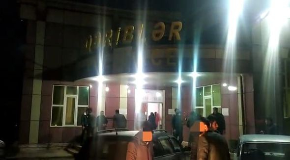 Polis icazəsiz toya görə 4400 manat cərimə yazdı - FOTO