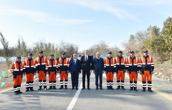 Prezident İlham Əliyev Daş Salahlı-Ürkməzli-Dəmirçilər avtomobil yolunun açılışında - FOTO