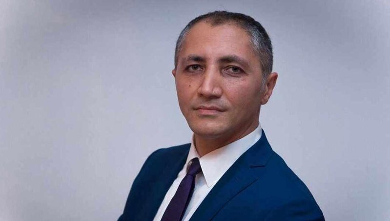 Tanınmış həkimin anası koronavirusdan vəfat etdi - FOTO