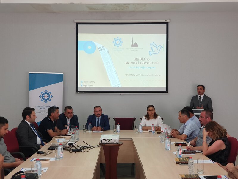 Oğuzda 'Media və mənəvi dəyərlər' adlı ikigünlük seminar keçirildi - FOTOLAR