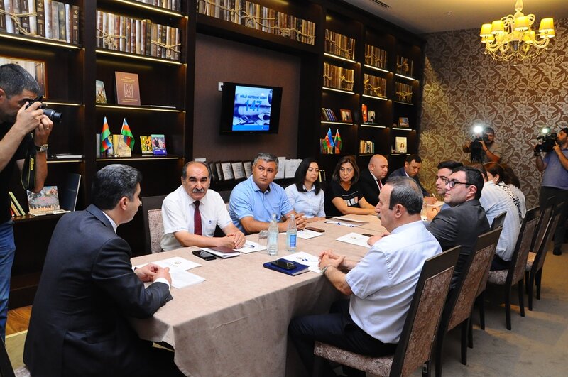 Naftalanda media nümayəndələri ilə görüş keçirildi - FOTOLAR