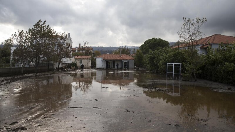İranın cənubunda daşqınlar nəticəsində azı 17 nəfər öldü