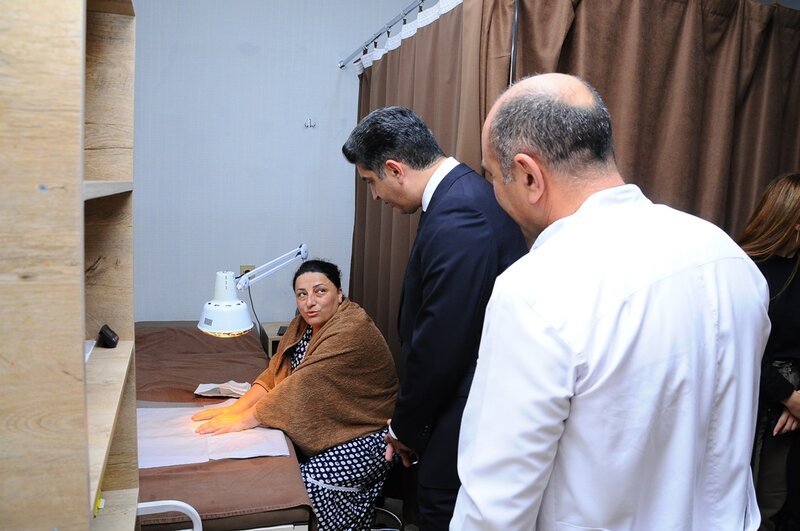 Abşeron rayonunun Şəhid ailələri və qaziləri Naftalanda müalicə olunur - FOTOLAR