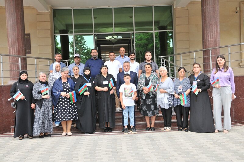 Abşeronlu şəhid ailələri və qazilər Naftalana müalicə və reabilitasiyaya göndərildi