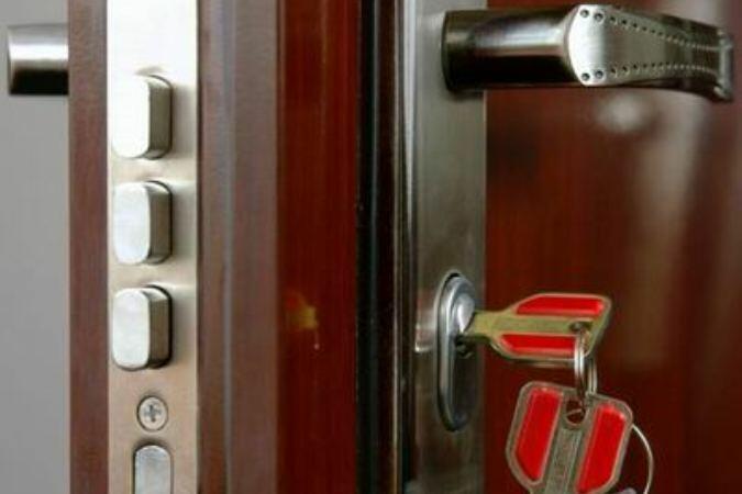 Bakıda mənzildə yaşlı kişinin meyiti tapıldı