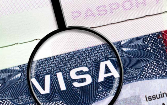 Estoniya Rusiya vətəndaşlarının ölkəyə buraxılmasını və onlara viza verilməsini DAYANDIRDI