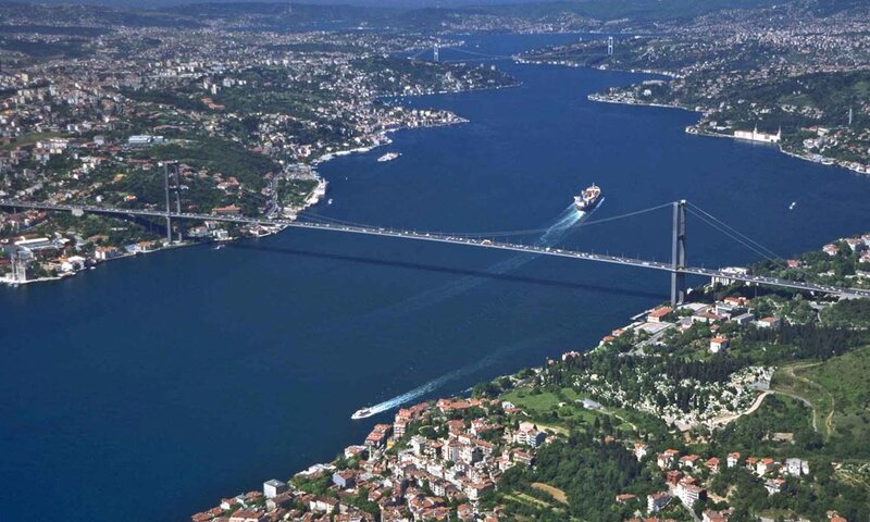 Gəmilərimiz üçün İstanbul boğazından keçid haqqı artırılır