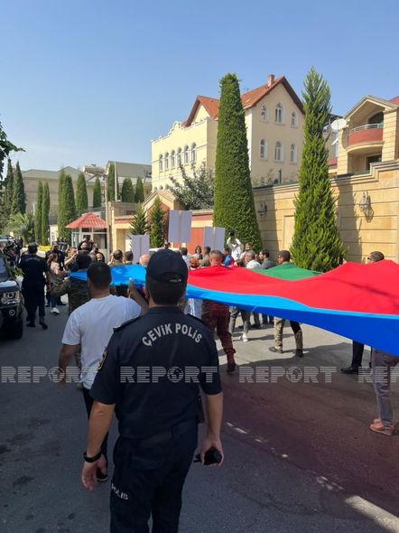 Bakıda Ukrayna səfirliyinin önündə aksiya: Misir Qasımlını azad edin
