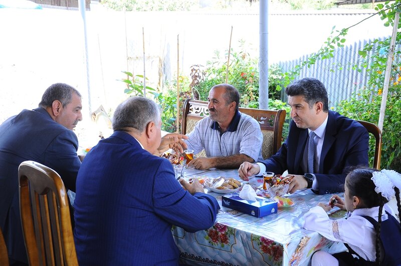 44 günlük Vətən Müharibəsi Şəhidlərinin ailələləri ziyarət olunub