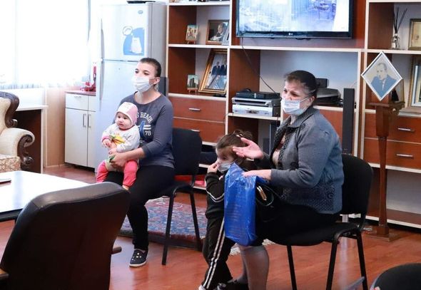 Adil Əliyev onlayn və fərdi qaydada seçicilərinin növbəti qəbulunu keçirib - FOTO