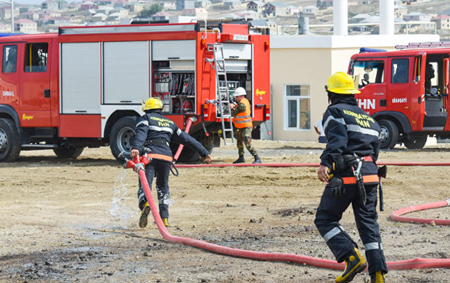 Bakıda doqquzmərtəbəli yaşayış binasında yanğın oldu