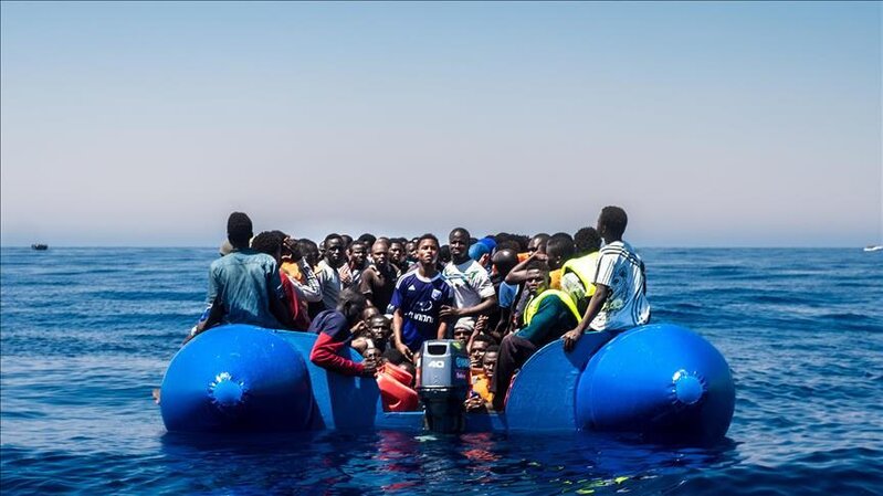 İtaliya miqrantlar üçün limanlarını BAĞLADI