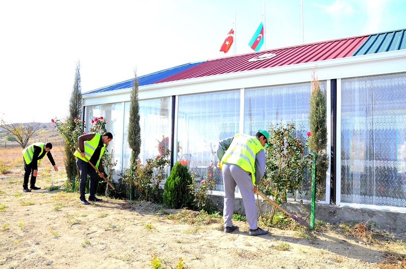 8 noyabr-Zəfər Günü ilə bağlı Naftalanda silsilə tədbirlər davam etdirilir - FOTOLAR
