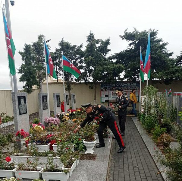 MN-in rəhbər heyəti İkinci Şəhidlər xiyabanını ziyarət edib - FOTO