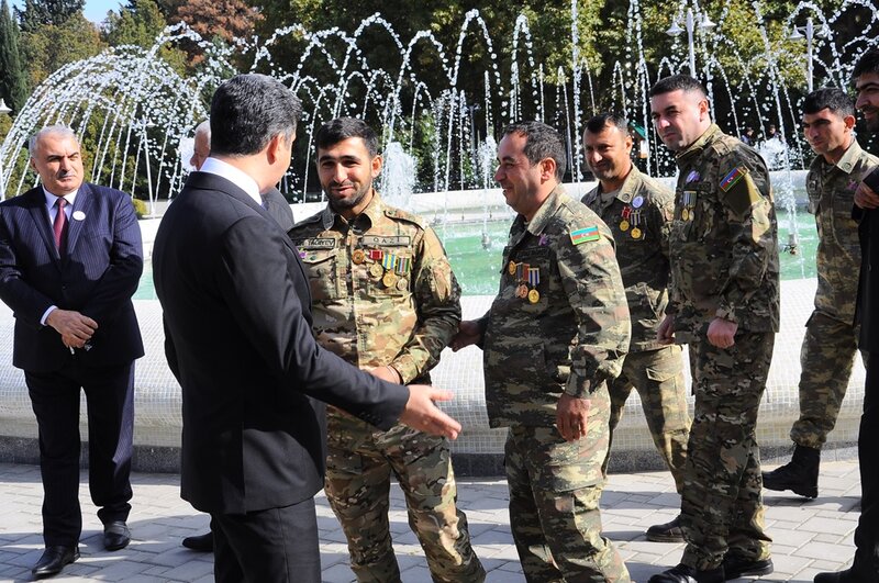 8- noyabr Zəfər Günü Naftalanda təntənə ilə qeyd edilib - FOTOLAR