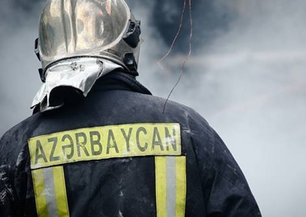 Sabirabadda yük avtomobili yandı