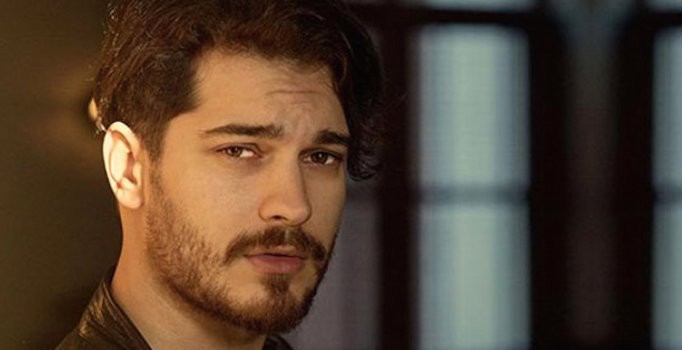 Çağatay Ulusoy imicini dəyişdi – FOTO