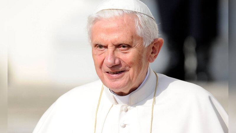 Roma Papası XVI Benedikt vəfat etdi