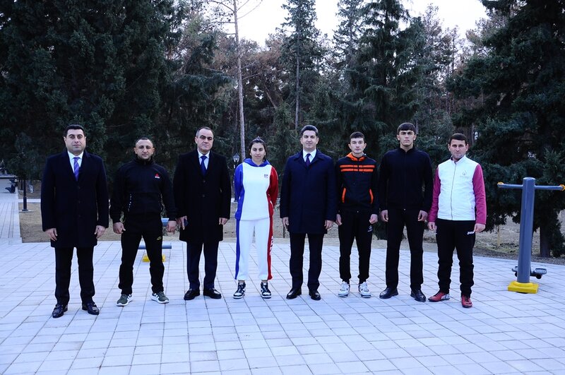 Naftalanda yeni idman qurğuları sakinlərin istifadəsinə verildi - FOTOLAR