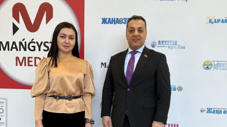 Deputat Vüqar İskəndərov Qazaxıstanın nüfuzlu media qurumunu ziyarət etdi - FOTOLAR