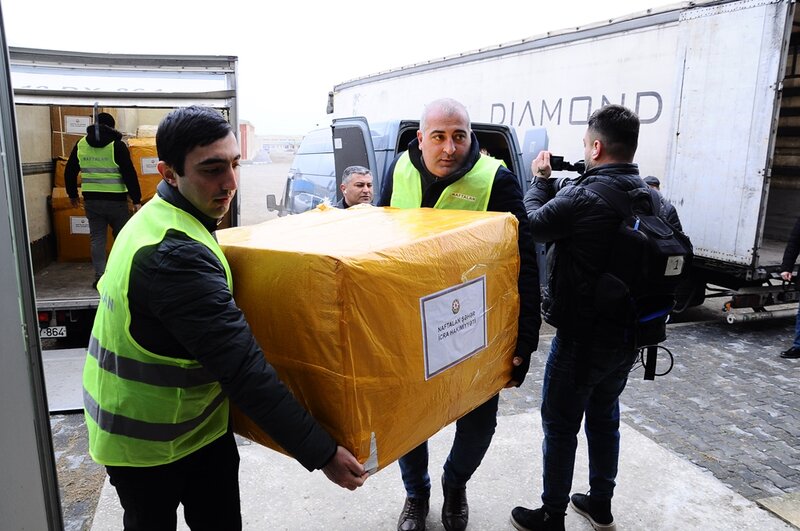 Naftalan Humanitar yardım kampaniyasına qoşuldu - FOTOLAR