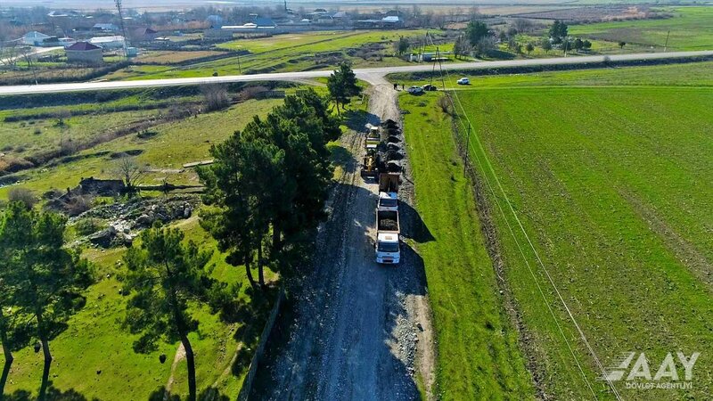 Ağsuda 12 yaşayış məntəqəsini birləşdirən avtomobil yolu yenidən qurulur