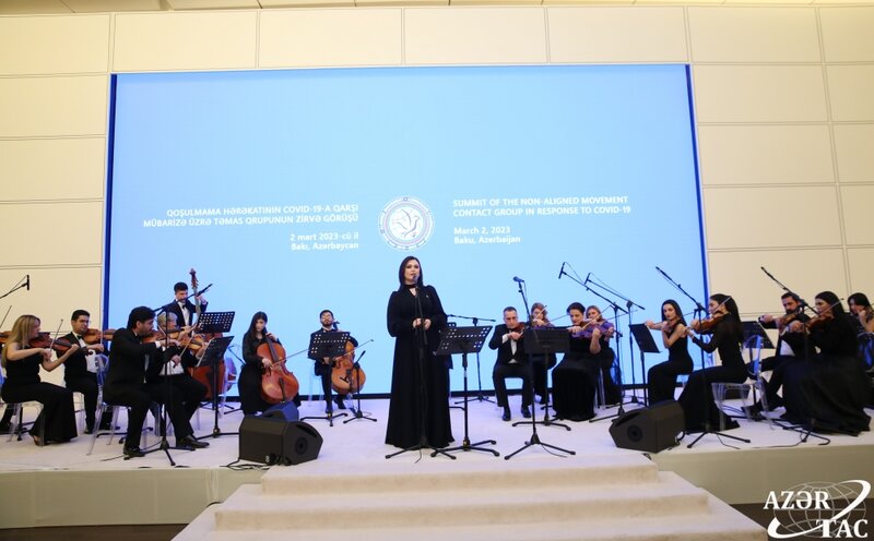Zirvə görüşünün iştirakçılarının şərəfinə ziyafət verildi - FOTOLAR