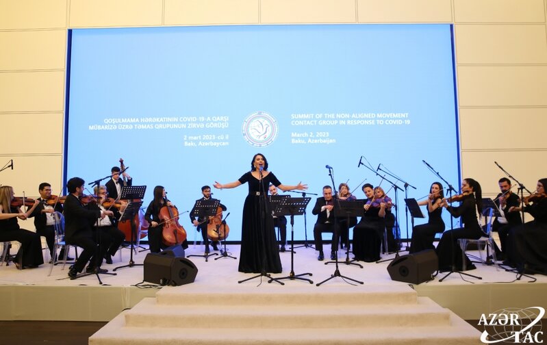 Zirvə görüşünün iştirakçılarının şərəfinə ziyafət verildi - FOTOLAR