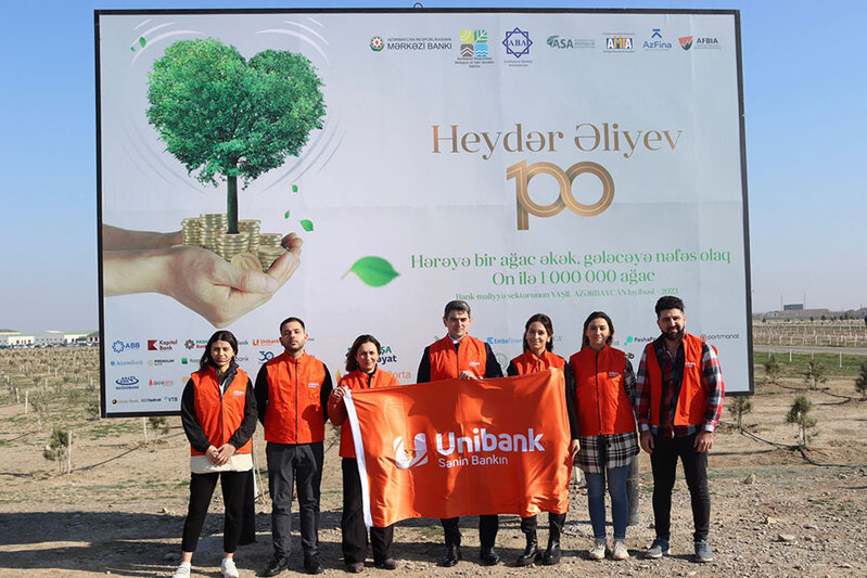 Unibank ağacəkmə aksiyasında iştirak etdi - FOTOLAR