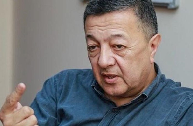 Papaq atmaq namussuzluqdur' — Elçin Şıxlı