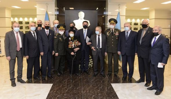 Hikmət Hacıyev Respublika Veteranlar Təşkilatının Rəyasət Heyətinin iclasında iştirak edib - FOTO