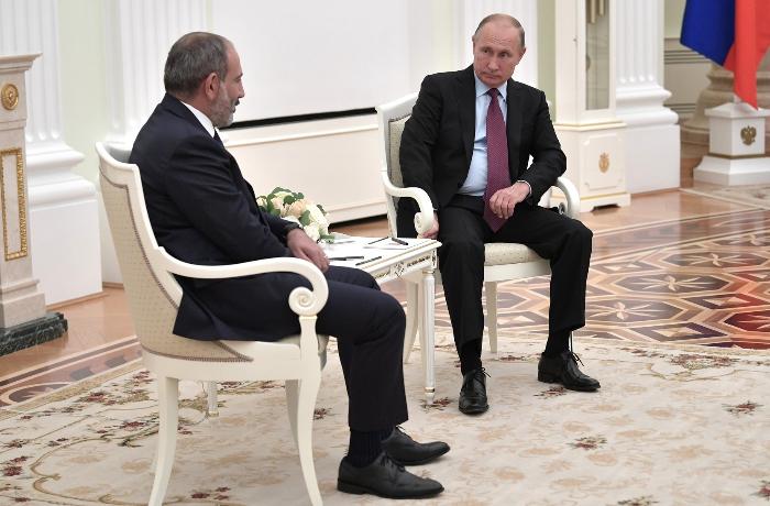 Kreml Paşinyan-Putin telefon danışığının təfərrüatlarını AÇIQLADI