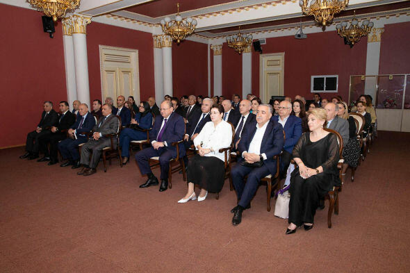 DTX-da Ulu Öndər Heydər Əliyevə həsr olunmuş kitabın təqdimatı keçirilib - FOTO