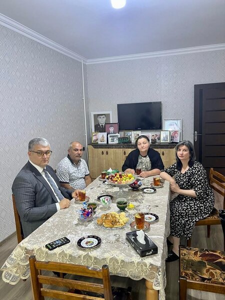 ATU-nun Tədris-Terapevtik Klinikasının direktoru şəhid anasını ziyarət etdi - FOTO