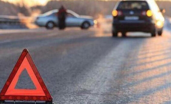 Ağstafada sərnişin 2 avtomobil arasında qalaraq ölüb