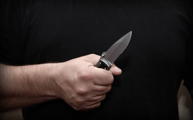 Şəmkirdə qohumlar arasında münaqişə: Bıçaqlanan var