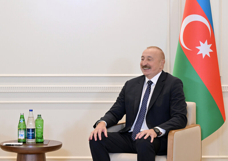 İlham Əliyev Özbəkistan Prezidenti ilə görüşüb - Yenilənib