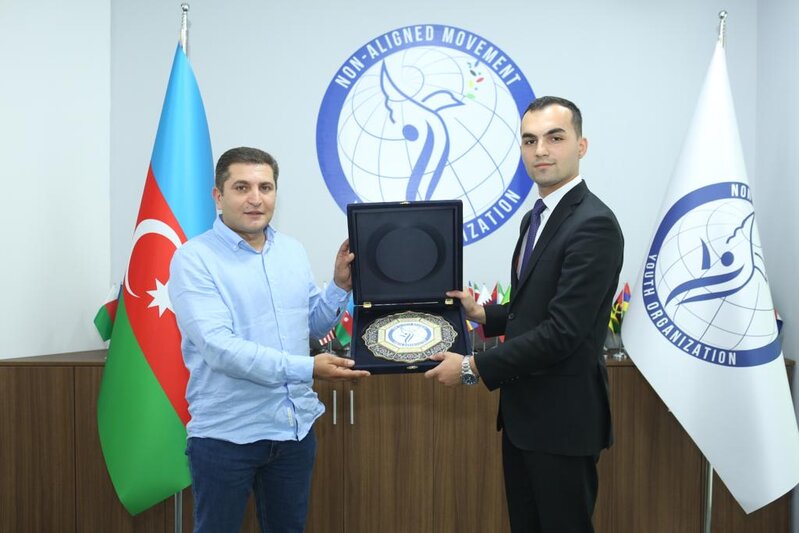 Qoşulmama Hərəkatı Gənclər Təşkilatı Milli Mətbuat Günü münasibətilə media rəhbərləri ilə görüş keçirdi - FOTOLAR