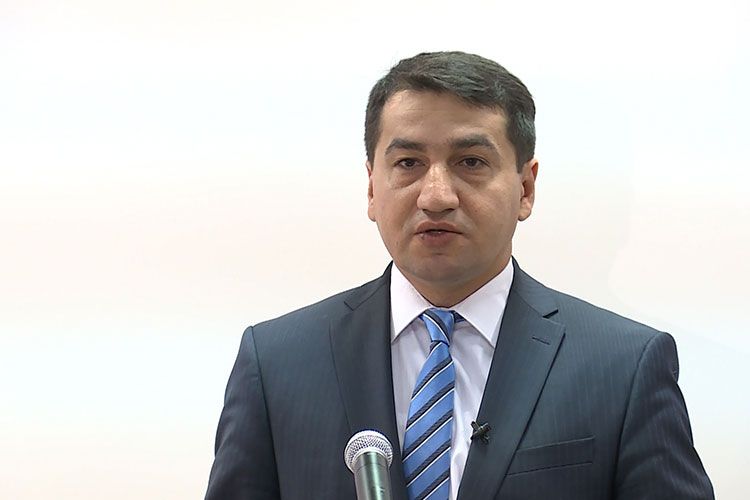 Hikmət Hacıyev: 