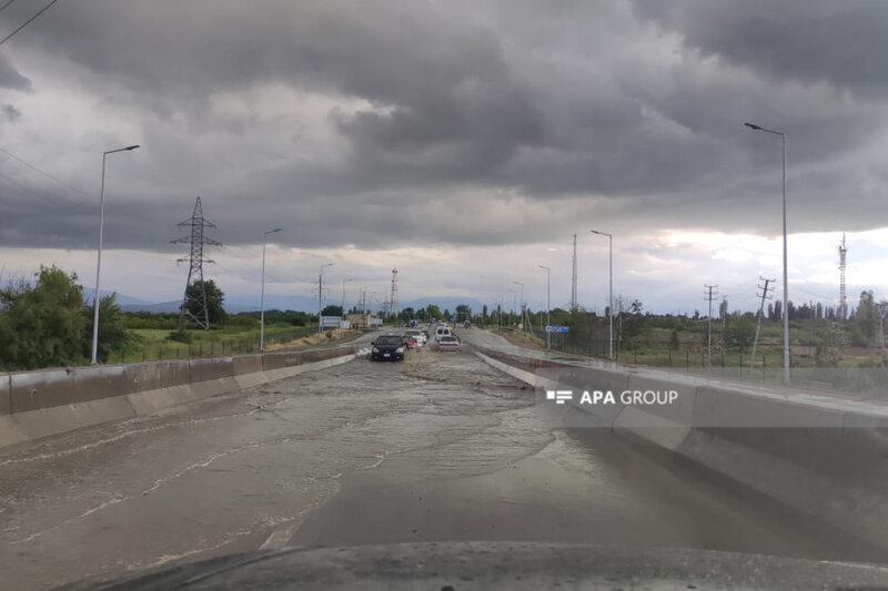 Quba-Xaçmaz yolunu sel basdı - FOTO